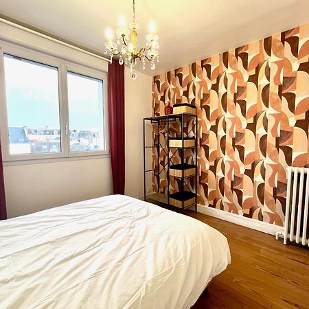 T & A - Cosy Et Lumineux Au Coeur De Ville - 6-8 Pers 瓦讷 外观 照片