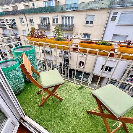 T & A - Cosy Et Lumineux Au Coeur De Ville - 6-8 Pers 瓦讷 外观 照片