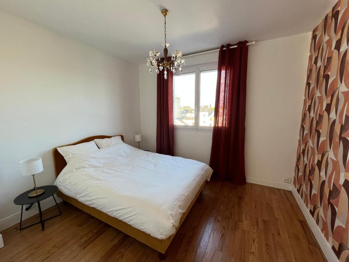 T & A - Cosy Et Lumineux Au Coeur De Ville - 6-8 Pers 瓦讷 外观 照片